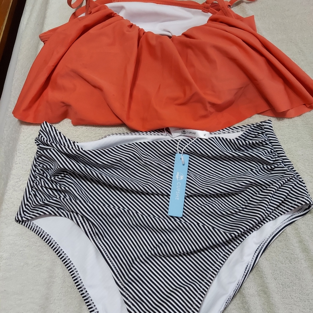 Cupshe new 2 peice swim suit